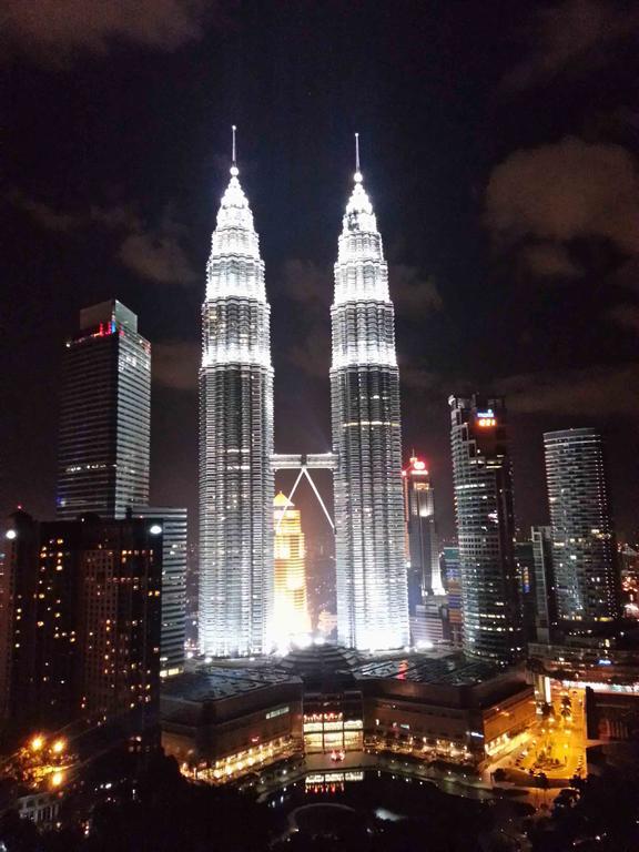 Soho Suites Klcc By 21 Century Travel Kuala Lumpur Dış mekan fotoğraf